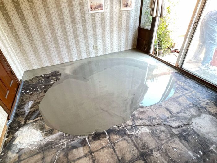 Leveling mortar in Palo Alto, ready for a new tile floor