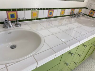 New bathroom caulking